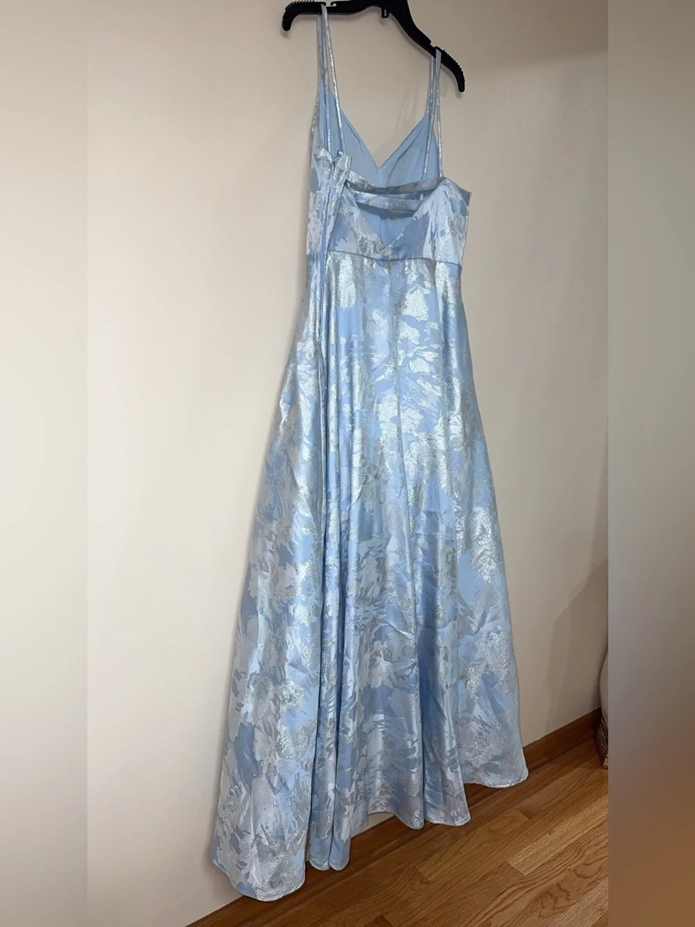 City Triangles Formal Dress Light Blue Silver Periwinkle Floral Size 15 Juniors